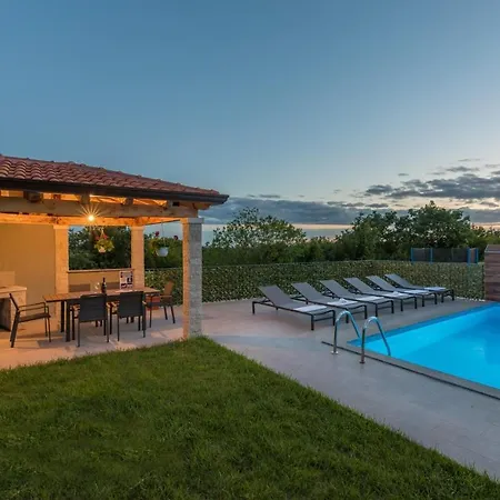 Villa Branka Kaštelir