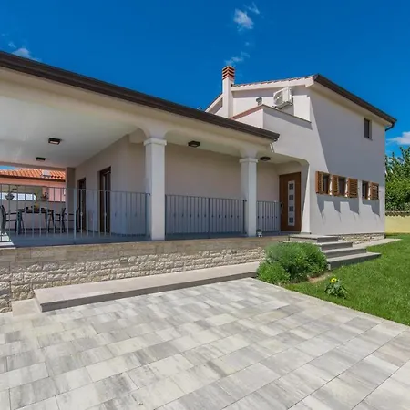 Villa Branka *